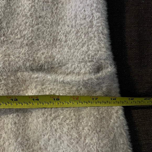 Tribal Vest Beige color Sleeveless Long Length Soft Winter Vest Size Xsmall - Picture 8 of 10